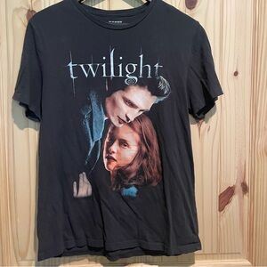 Old Navy Twilight T-Shirt Size Medium